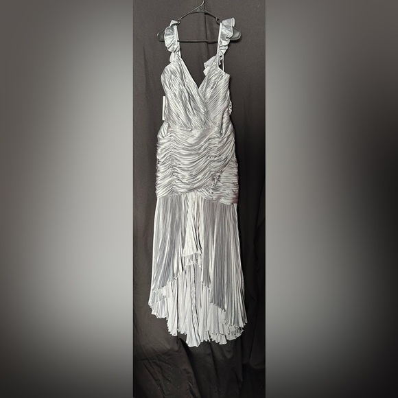 MAC DUGGAL 77009 NWT Ruched Ruffle Sleeve High Low Gown - Picture 4 of 6